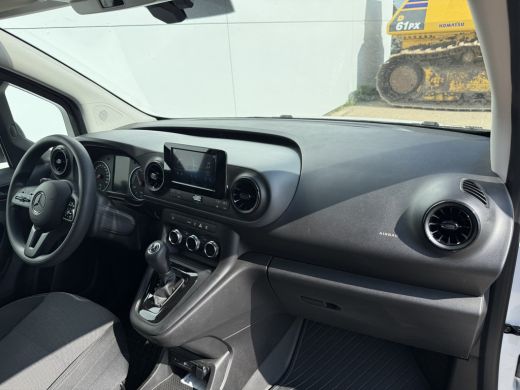Mercedes-Benz eCitan 112 51kWh L2 285 WLTP 98,1% (SOH) Camera MBUX Trekhaak 75kW Snelladen Apple Carplay Cruise Control ActivLease financial lease