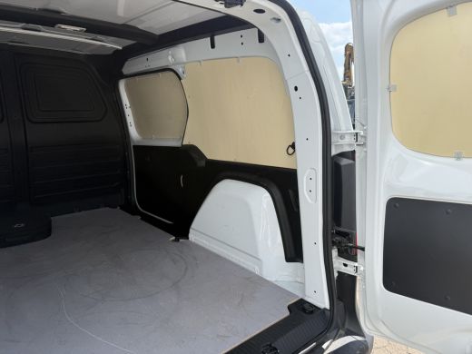 Mercedes-Benz eCitan 112 51kWh L2 285 WLTP 98,1% (SOH) Camera MBUX Trekhaak 75kW Snelladen Apple Carplay Cruise Control ActivLease financial lease