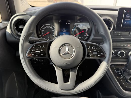 Mercedes-Benz eCitan 112 51kWh L2 285 WLTP 98,1% (SOH) Camera MBUX Trekhaak 75kW Snelladen Apple Carplay Cruise Control ActivLease financial lease