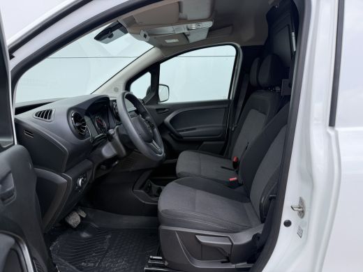 Mercedes-Benz eCitan 112 51kWh L2 285 WLTP 98,1% (SOH) Camera MBUX Trekhaak 75kW Snelladen Apple Carplay Cruise Control ActivLease financial lease