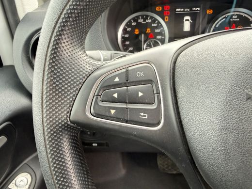 Mercedes-Benz eVito 112 66 kWh 280km WLTP 97% (SOH) Snelladen L2H1 Climate Control Cruise Control Carplay Camera Stoe... ActivLease financial lease