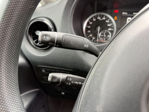 Mercedes-Benz eVito 112 66 kWh 280km WLTP 97% (SOH) Snelladen L2H1 Climate Control Cruise Control Carplay Camera Stoe... ActivLease financial lease