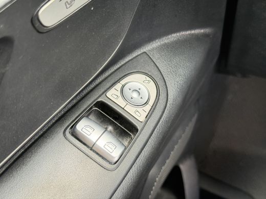 Mercedes-Benz eVito 112 66 kWh 280km WLTP 97% (SOH) Snelladen L2H1 Climate Control Cruise Control Carplay Camera Stoe... ActivLease financial lease