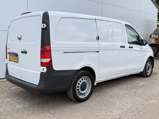 Mercedes-Benz eVito 112 66 kWh 280km WLTP 97% (SOH) Snelladen L2H1 Climate Control Cruise Control Carplay Camera Stoe... ActivLease financial lease
