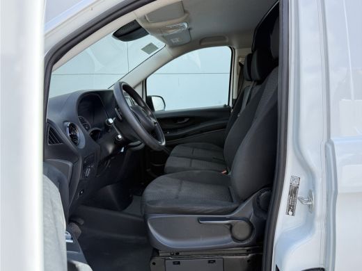 Mercedes-Benz eVito 112 66 kWh 280km WLTP 97% (SOH) Snelladen L2H1 Climate Control Cruise Control Carplay Camera Stoe... ActivLease financial lease