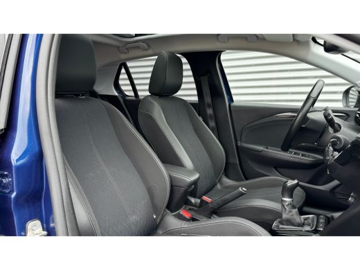 Opel Corsa 1.2 75PK 5-DRS ELEGANCE GS-LINE / NAVI / LEDER / CLIMA / LED / PDC / 17" LMV / UNIEK / CAMERA / P... ActivLease financial lease