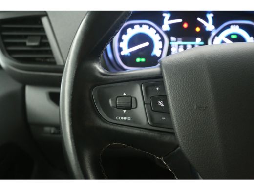 Opel Vivaro-e 75 kWh L2H1 | Snelladen | SOH 90% | Airco | Cruise | Camera | Carplay | Parkeersens. ActivLease financial lease