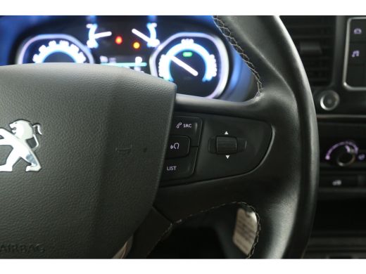 Opel Vivaro-e 75 kWh L2H1 | Snelladen | SOH 90% | Airco | Cruise | Camera | Carplay | Parkeersens. ActivLease financial lease
