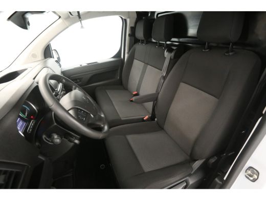 Opel Vivaro-e Peugeot e-Expert 75 kWh L3H1 | Snelladen | SOH 97% | Airco | Cruise | Carplay | 3 Zits | Parkeers... ActivLease financial lease