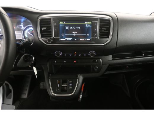 Opel Vivaro-e Peugeot e-Expert 75 kWh L3H1 | Snelladen | SOH 97% | Airco | Cruise | Carplay | 3 Zits | Parkeers... ActivLease financial lease