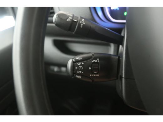 Opel Vivaro-e Peugeot e-Expert 75 kWh L3H1 | Snelladen | SOH 97% | Airco | Cruise | Carplay | 3 Zits | Parkeers... ActivLease financial lease