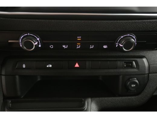 Opel Vivaro-e Peugeot e-Expert 75 kWh L3H1 | Snelladen | SOH 97% | Airco | Cruise | Carplay | 3 Zits | Parkeers... ActivLease financial lease