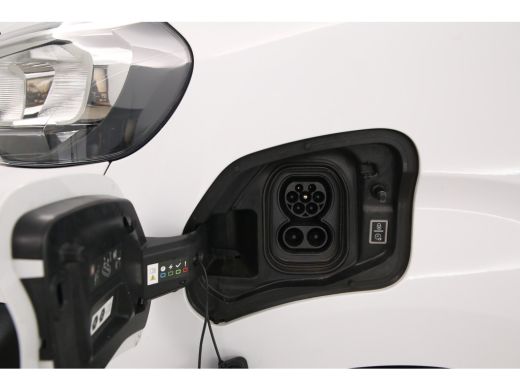 Opel Vivaro-e Peugeot e-Expert 75 kWh L3H1 | Snelladen | SOH 97% | Airco | Cruise | Carplay | 3 Zits | Parkeers... ActivLease financial lease