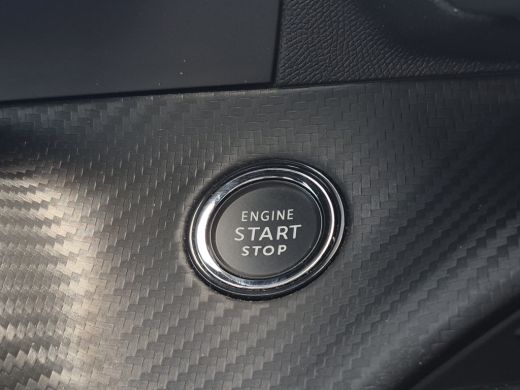 Peugeot 208 1.2 PureTech GT Pack Panoramadak | Stoelverwarming | Keyless | Full LED | Camera | Full map navig... ActivLease financial lease