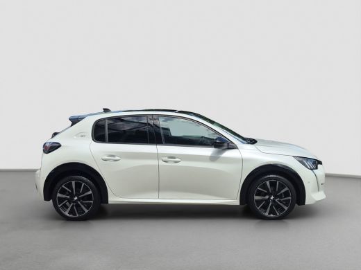 Peugeot 208 1.2 PureTech GT Pack Panoramadak | Stoelverwarming | Keyless | Full LED | Camera | Full map navig... ActivLease financial lease