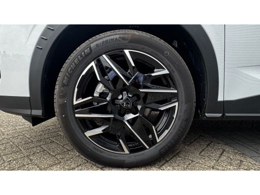 Peugeot 3008 1.2 HYBRID 145PK GT AUTOMAAT / NAVI / LEDER / CLIMA / LED / PDC / 19" LMV / ALCANTARA / CAMERA / ... ActivLease financial lease
