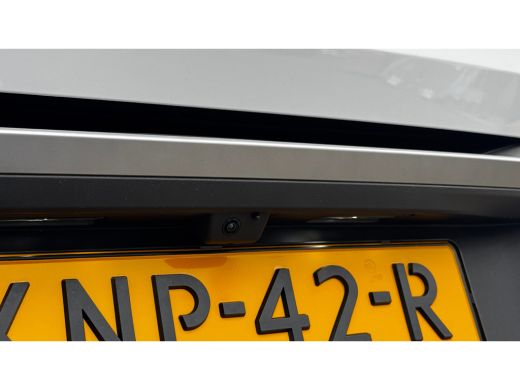 Peugeot 3008 1.2 HYBRID 145PK GT AUTOMAAT / NAVI / LEDER / CLIMA / LED / PDC / 19" LMV / ALCANTARA / CAMERA / ... ActivLease financial lease