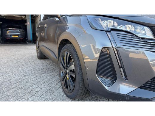Peugeot 3008 1.2 PURETECH 130PK GT PACK AUTOMAAT / NAVI / LEDER / CLIMA / PDC / 19" LMV / CAMERA / BLACK PACK ... ActivLease financial lease