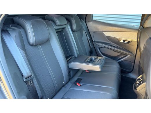Peugeot 3008 1.2 PURETECH 130PK GT PACK AUTOMAAT / NAVI / LEDER / CLIMA / PDC / 19" LMV / CAMERA / BLACK PACK ... ActivLease financial lease
