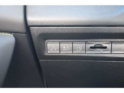 Peugeot 308 SW 1.6 Plug-in Hybrid 195 GT tot 8 Jaar Garantie | Schuif-/Kanteldak | Navigatie | 360 Camera | C... ActivLease financial lease