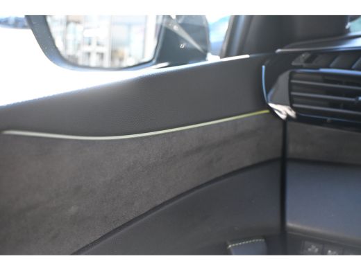 Peugeot 308 SW 1.6 Plug-in Hybrid 195 GT tot 8 Jaar Garantie | Schuif-/Kanteldak | Navigatie | 360 Camera | C... ActivLease financial lease