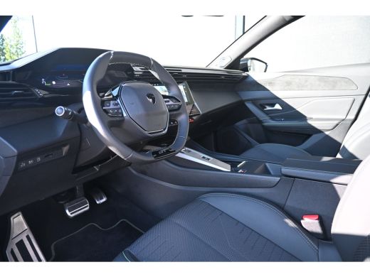 Peugeot 308 SW 1.6 Plug-in Hybrid 195 GT tot 8 Jaar Garantie | Schuif-/Kanteldak | Navigatie | 360 Camera | C... ActivLease financial lease