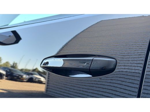 Peugeot 5008 1.2 HYBRID 145PK 7-ZITS GT AUTOMAAT / NAVI / LEDER / CLIMA / FULL-LED / 19" LMV / KEYLESS / CAMER... ActivLease financial lease