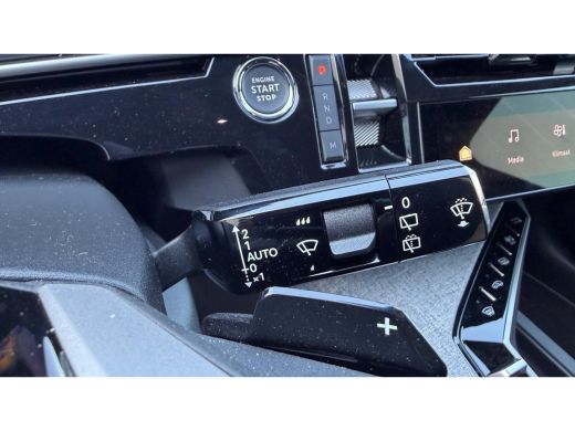 Peugeot 5008 1.2 HYBRID 145PK 7-ZITS GT AUTOMAAT / NAVI / LEDER / CLIMA / FULL-LED / 19" LMV / KEYLESS / CAMER... ActivLease financial lease