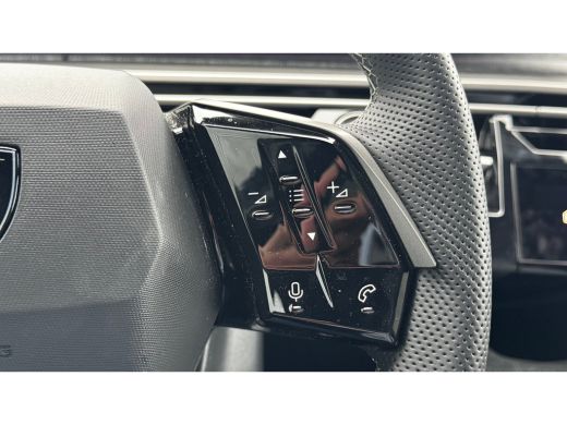 Peugeot 5008 1.2 HYBRID 145PK 7-ZITS GT AUTOMAAT / NAVI / LEDER / CLIMA / FULL-LED / 19" LMV / KEYLESS / CAMER... ActivLease financial lease