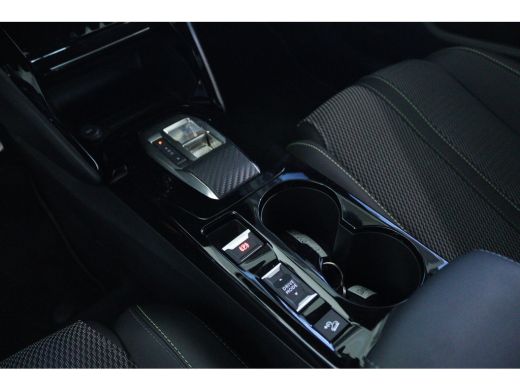 Peugeot e-2008 EV GT 54 kWh | Cruise Control | Camera | Keyless | Carplay | Climate | LED | Sfeerverlichting ActivLease financial lease