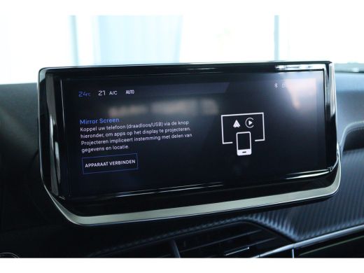 Peugeot e-2008 EV GT 54 kWh | Cruise Control | Camera | Keyless | Carplay | Climate | LED | Sfeerverlichting ActivLease financial lease