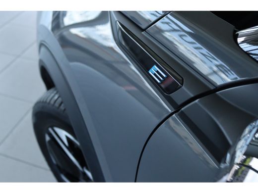Peugeot e-2008 EV GT 54 kWh | Cruise Control | Camera | Keyless | Carplay | Climate | LED | Sfeerverlichting ActivLease financial lease
