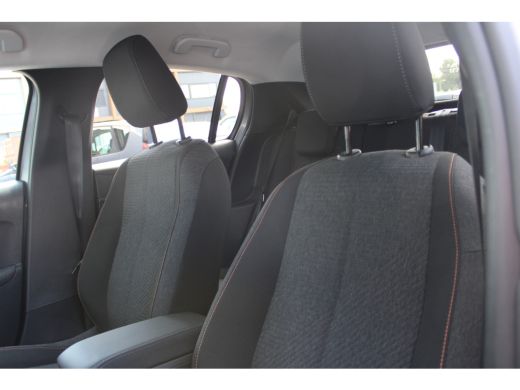 Peugeot e-208 Business, (2025-H0) 51 kWh | CAMERA | NAVI | DRAADLOOS CARPLAY | KEYLESS START | SENSOREN VOOR EN... ActivLease financial lease