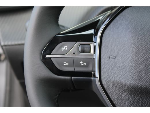 Peugeot e-208 Business, (2025-H0) 51 kWh | CAMERA | NAVI | DRAADLOOS CARPLAY | KEYLESS START | SENSOREN VOOR EN... ActivLease financial lease