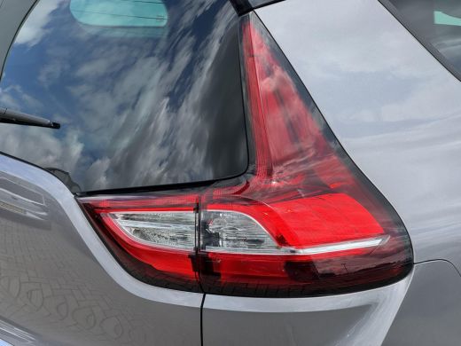 Renault Grand Sc&eacute;nic 1.3 TCe 160PK Executive 7p. NL-AUTO | TREKHAAK | LEDER | ActivLease financial lease