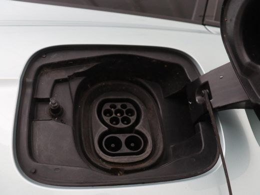Skoda Enyaq iV | SOH 92.1% | Trekhaak | Stuur/stoel verwarming | Half Leder | Cruise control | Camera | Carplay ... ActivLease financial lease