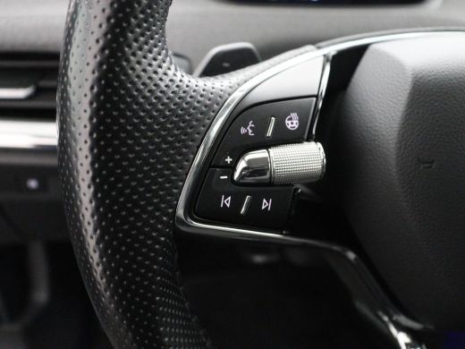 Skoda Enyaq iV | SOH 92.1% | Trekhaak | Stuur/stoel verwarming | Half Leder | Cruise control | Camera | Carplay ... ActivLease financial lease