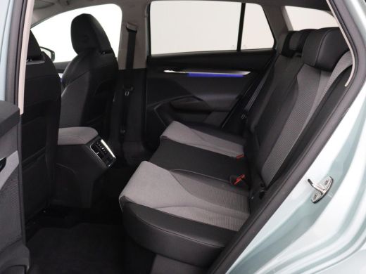 Skoda Enyaq iV | SOH 92.1% | Trekhaak | Stuur/stoel verwarming | Half Leder | Cruise control | Camera | Carplay ... ActivLease financial lease