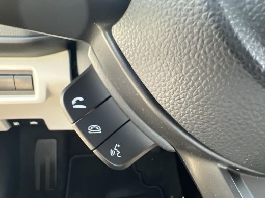 Suzuki Swift 1.2 Select Smart Hybrid ActivLease financial lease