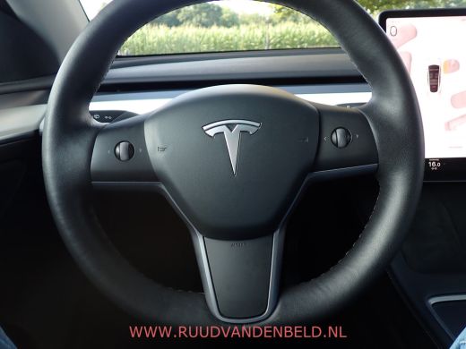 Tesla Model Y Long Range AWD 75kWh 90%SOH TREKHAAK + 20-INCH / PREMIUM-WHITE INTERIEUR ActivLease financial lease