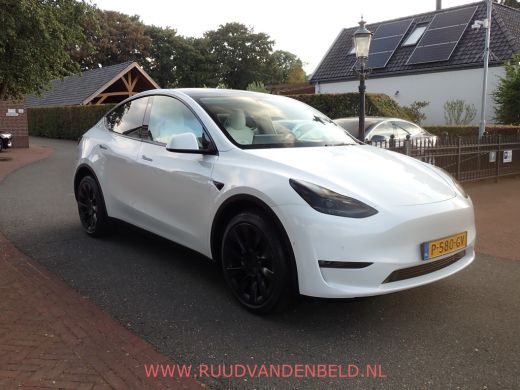 Tesla Model Y Long Range AWD 75kWh 90%SOH TREKHAAK + 20-INCH / PREMIUM-WHITE INTERIEUR ActivLease financial lease