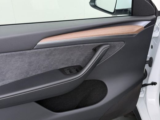 Tesla Model Y Performance AWD 75 kWh VAN:43.900,- VOOR:40.877,- UW HERFSTVOORDEEL:3.023,- SOH 94% | AFN. TREKHA... ActivLease financial lease