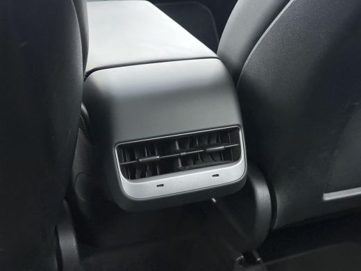 Tesla Model Y Performance AWD 75 kWh VAN:43.900,- VOOR:40.877,- UW HERFSTVOORDEEL:3.023,- SOH 94% | AFN. TREKHA... ActivLease financial lease