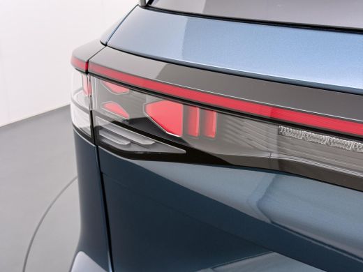 Volkswagen Tayron 1.5 eHybrid Elegance STOEL- & STUURWIELVERWARMING | IQ LED | ELEK. TREKHAAK | 360&deg; CAMERA | BLIND... ActivLease financial lease