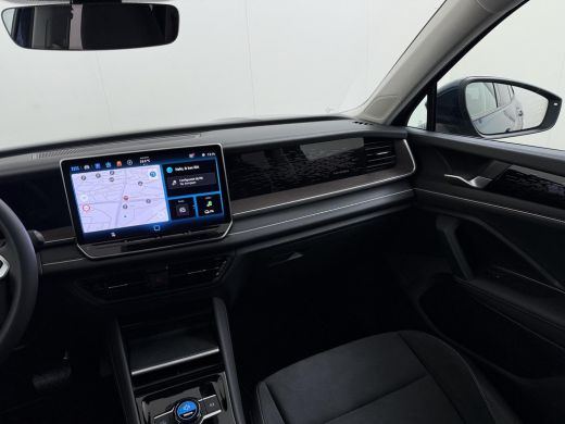 Volkswagen Tayron 1.5 eHybrid Elegance STOEL- & STUURWIELVERWARMING | IQ LED | ELEK. TREKHAAK | 360&deg; CAMERA | BLIND... ActivLease financial lease