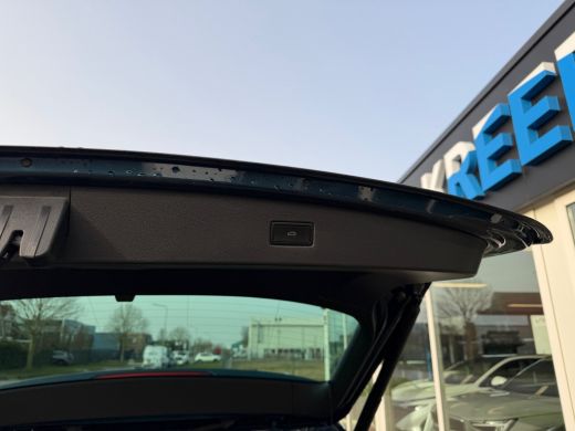 Volkswagen Tiguan 1.4 TSI eHybrid Pano | Wegklapbare Trekhaak ActivLease financial lease