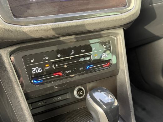 Volkswagen Tiguan 1.4 TSI eHybrid Pano | Wegklapbare Trekhaak ActivLease financial lease
