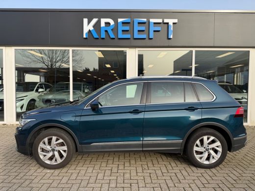 Volkswagen Tiguan 1.4 TSI eHybrid Pano | Wegklapbare Trekhaak ActivLease financial lease