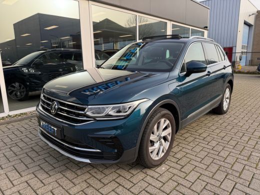 Volkswagen Tiguan 1.4 TSI eHybrid Pano | Wegklapbare Trekhaak ActivLease financial lease