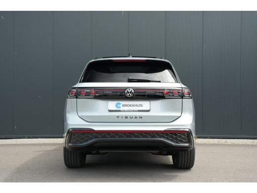 Volkswagen Tiguan 1.5 eHybrid R-Line Edition Harman Kardon | Head-Up | Panorama | 360 Camera | Leer | ActivLease financial lease